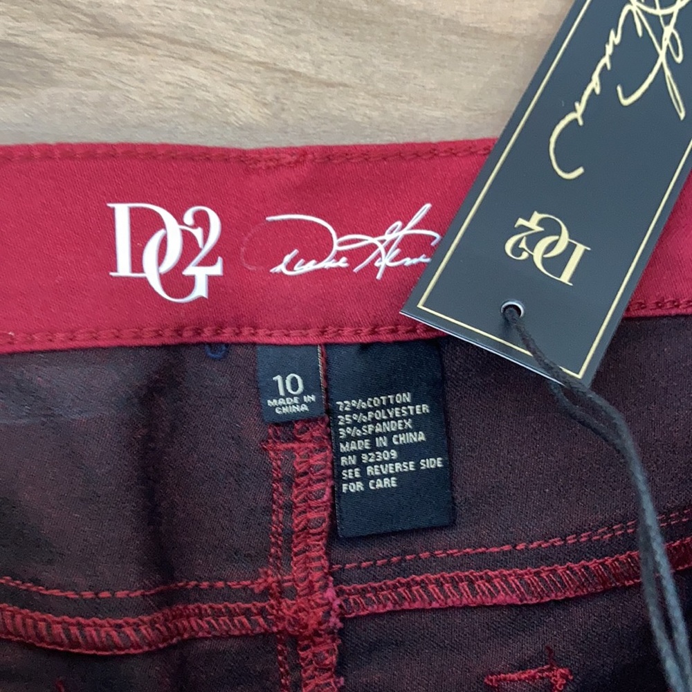 DG2 By Diane Gilman embroidered floral design Jean w/ stretch  size 10 - Picture 7 of 17